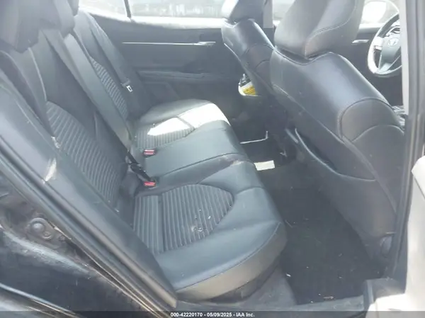 4T1T31AK3NU034293 2022 TOYOTA CAMRY - Image 8