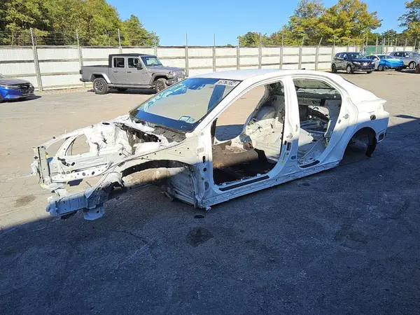 4T1T31AK5NU034828 2022 TOYOTA CAMRY - Image 1