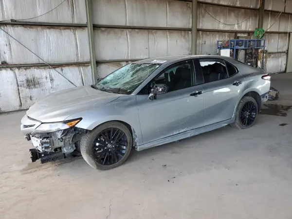 4T1T31AK7NU041117 2022 TOYOTA CAMRY - Image 1