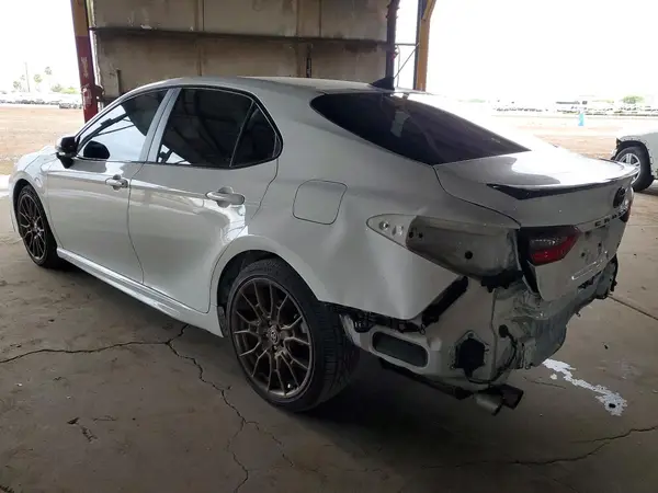 4T1T31AK7PU050256 2023 TOYOTA CAMRY - Image 2