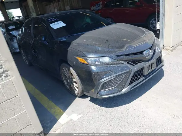 4T1T31AK7RU071479 2024 TOYOTA CAMRY - Image 1