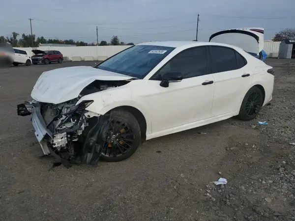 4T1T31AK8NU045158 2022 TOYOTA CAMRY - Image 1