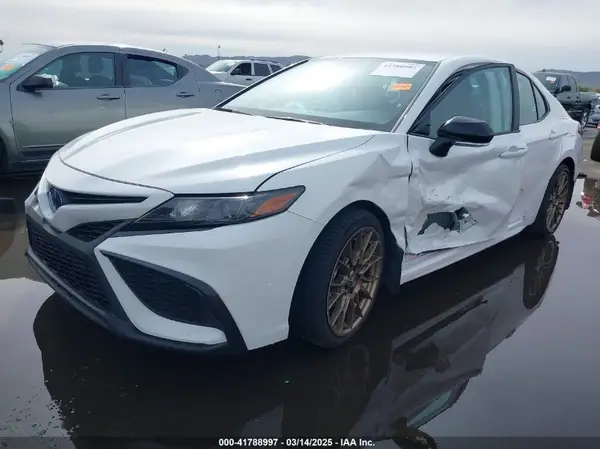 4T1T31AK9RU078501 2024 TOYOTA CAMRY - Image 2