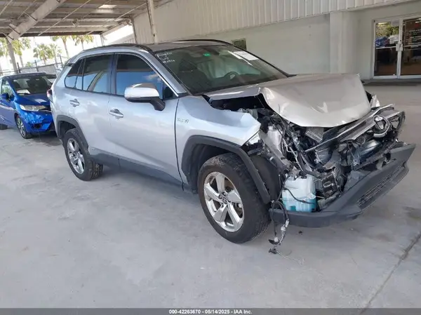 4T3B6RFV0MU041650 2021 TOYOTA RAV 4 - Image 1