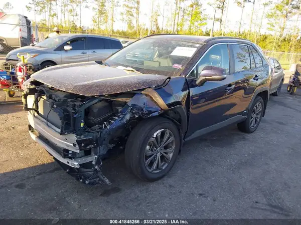 4T3B6RFV0PU132566 2023 TOYOTA RAV 4 - Image 2