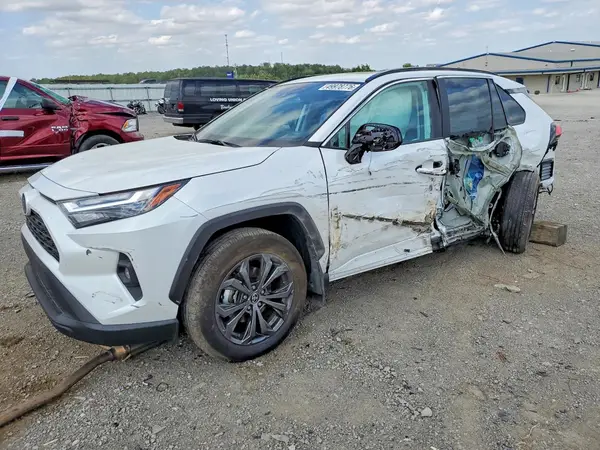 4T3B6RFV0RU140220 2024 TOYOTA RAV 4 - Image 1