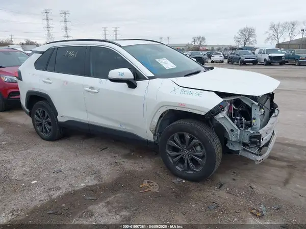 4T3B6RFV1NU094004 2022 TOYOTA RAV 4 - Image 1