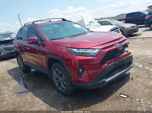 4T3B6RFV1RU157916 2024 TOYOTA RAV 4 - Image 1