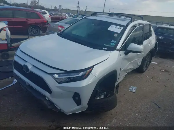 4T3B6RFV1RU163120 2024 TOYOTA RAV 4 - Image 2