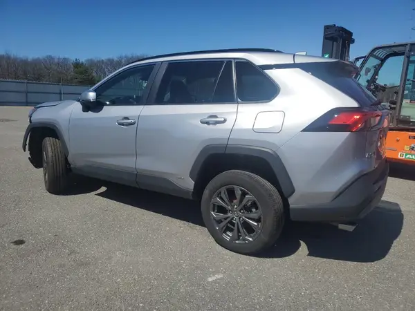 4T3B6RFV2PU133220 2023 TOYOTA RAV 4 - Image 2