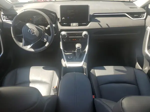 4T3B6RFV2PU133220 2023 TOYOTA RAV 4 - Image 8