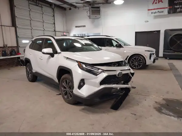 4T3B6RFV2PU136263 2023 TOYOTA RAV 4 - Image 1
