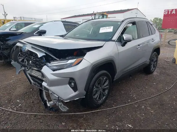4T3B6RFV2RU151316 2024 TOYOTA RAV 4 - Image 2