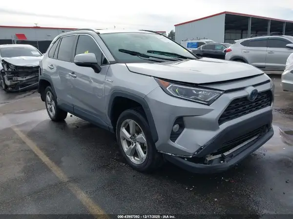 4T3B6RFV3MU038807 2021 TOYOTA RAV 4 - Image 1
