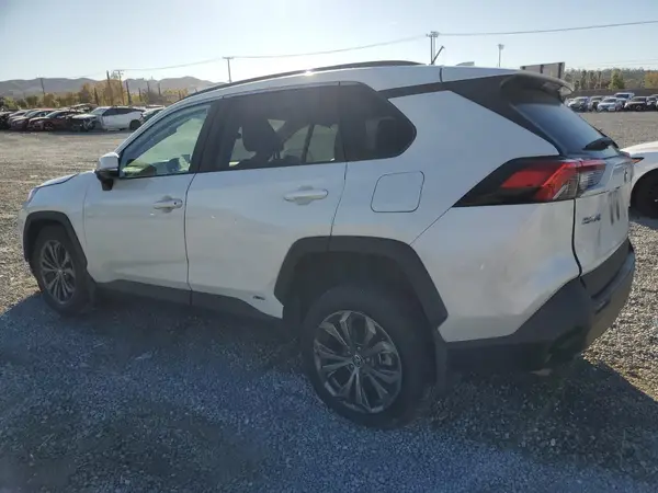 4T3B6RFV3NU094800 2022 TOYOTA RAV 4 - Image 2