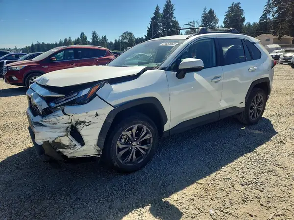 4T3B6RFV3NU095428 2022 TOYOTA RAV 4 - Image 1