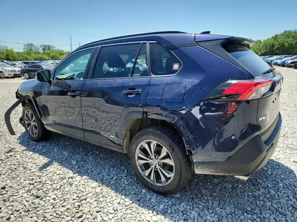 4T3B6RFV3NU102703 2022 TOYOTA RAV 4 - Image 2