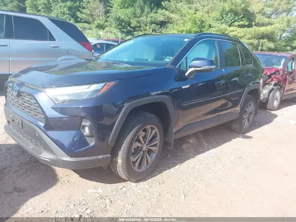 4T3B6RFV3RU149901 2024 TOYOTA RAV 4 - Image 2