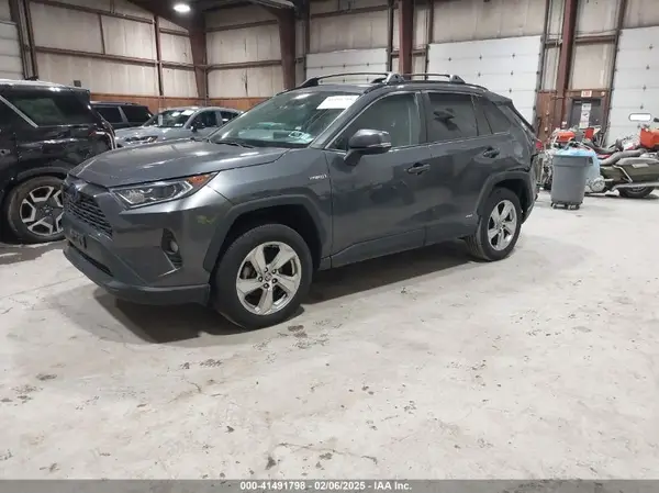 4T3B6RFV5MU033074 2021 TOYOTA RAV 4 - Image 2