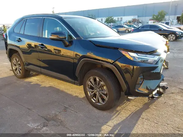 4T3B6RFV5NU074760 2022 TOYOTA RAV 4 - Image 1