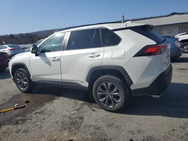 4T3B6RFV5NU085922 2022 TOYOTA RAV 4 - Image 2