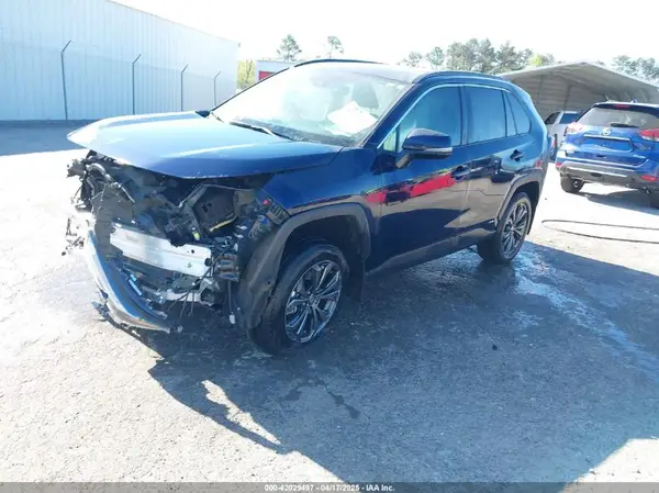 4T3B6RFV5RU146160 2024 TOYOTA RAV 4 - Image 2