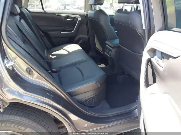 4T3B6RFV5RU147793 2024 TOYOTA RAV 4 - Image 8