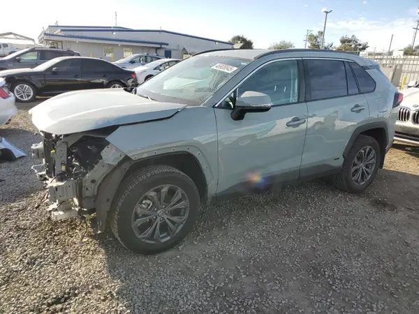 4T3B6RFV6NU096153 2022 TOYOTA RAV 4 - Image 1