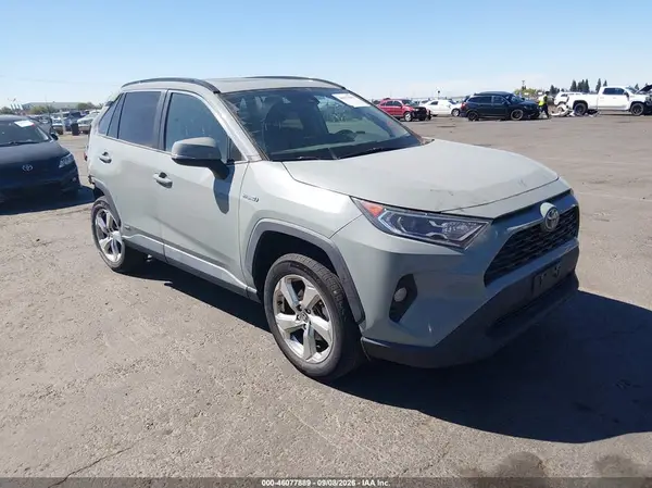 4T3B6RFV7MU050930 2021 TOYOTA RAV 4 - Image 1