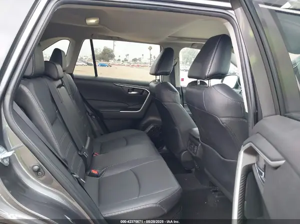 4T3B6RFV8NU081069 2022 TOYOTA RAV 4 - Image 8