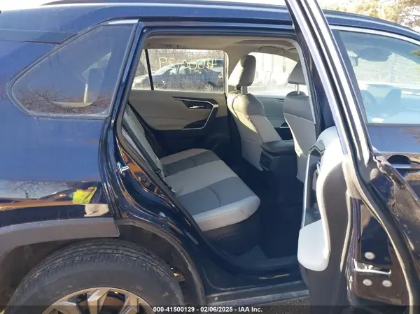 4T3B6RFV8PU109357 2023 TOYOTA RAV 4 - Image 8