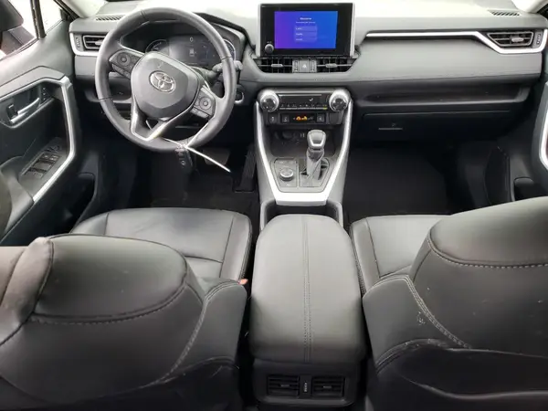4T3B6RFV8RU142443 2024 TOYOTA RAV 4 - Image 8