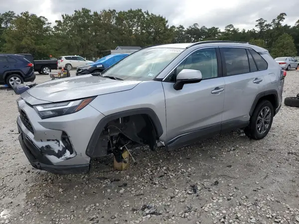 4T3B6RFV8RU162725 2024 TOYOTA RAV 4 - Image 1