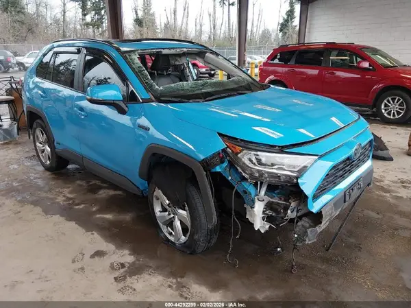 4T3B6RFV9MU044272 2021 TOYOTA RAV 4 - Image 1