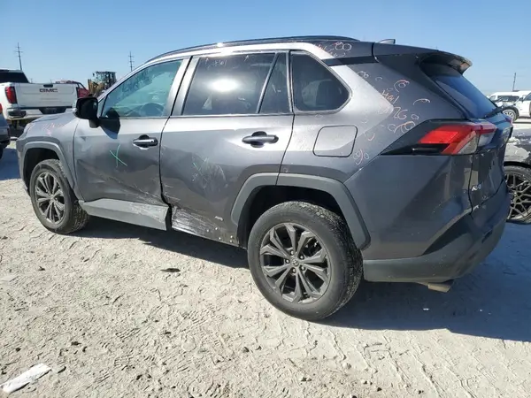 4T3B6RFV9NU089164 2022 TOYOTA RAV 4 - Image 2