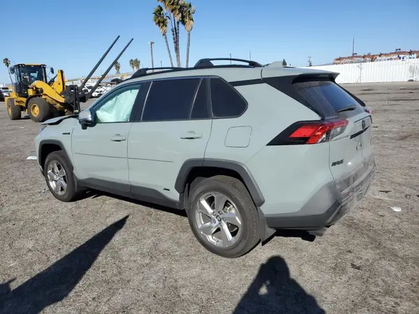 4T3B6RFVXMU008588 2021 TOYOTA RAV 4 - Image 2