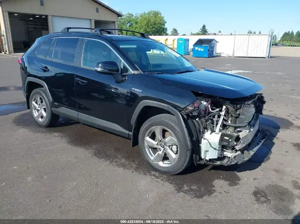 4T3B6RFVXMU040585 2021 TOYOTA RAV 4 - Image 1