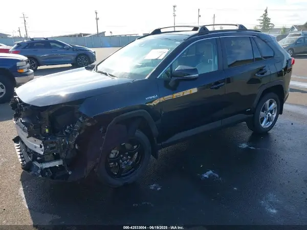 4T3B6RFVXMU040585 2021 TOYOTA RAV 4 - Image 2