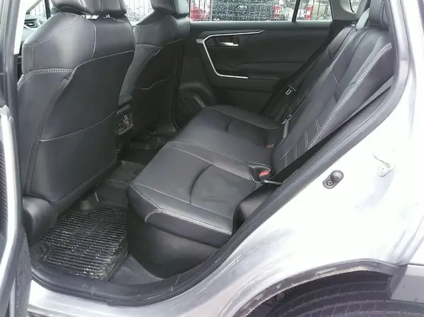 4T3B6RFVXNU085057 2022 TOYOTA RAV 4 - Image 2