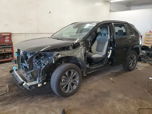 4T3D6RFV0NU067420 2022 TOYOTA RAV 4 - Image 1