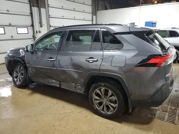 4T3D6RFV2NU071064 2022 TOYOTA RAV 4 - Image 2