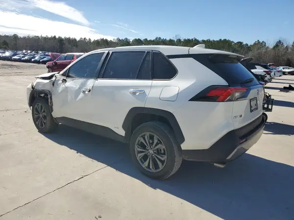 4T3D6RFV2NU086552 2022 TOYOTA RAV 4 - Image 2