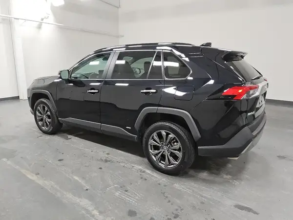 4T3D6RFV2PU121058 2023 TOYOTA RAV 4 - Image 2