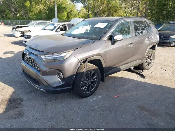 4T3D6RFV2RU140731 2024 TOYOTA RAV 4 - Image 2