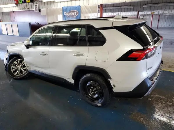 4T3D6RFV2RU144262 2024 TOYOTA RAV 4 - Image 2