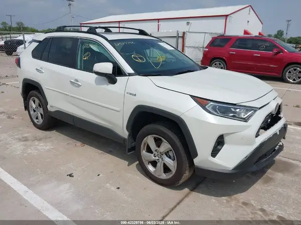 4T3D6RFV3MU043921 2021 TOYOTA RAV 4 - Image 1