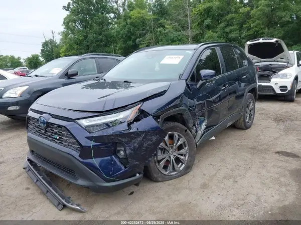 4T3D6RFV3NU078394 2022 TOYOTA RAV 4 - Image 2