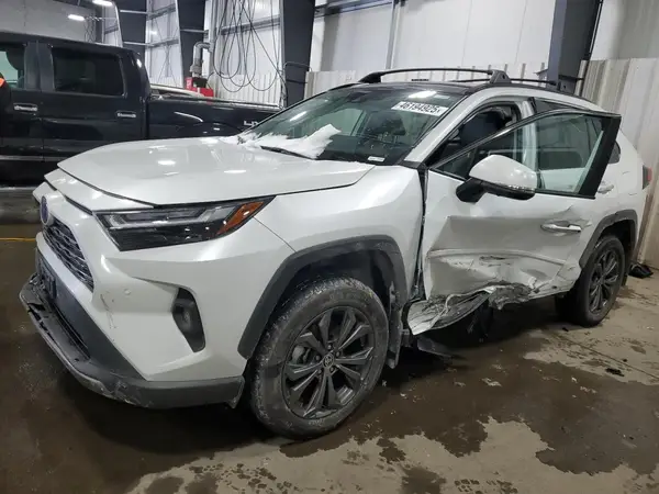4T3D6RFV3RU146134 2024 TOYOTA RAV 4 - Image 1