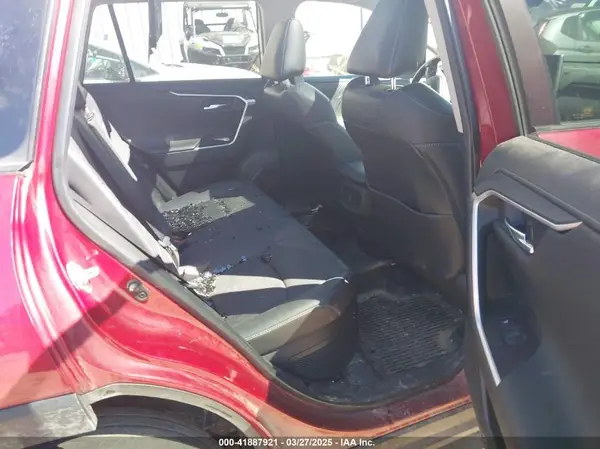 4T3D6RFV4NU067033 2022 TOYOTA RAV 4 - Image 8