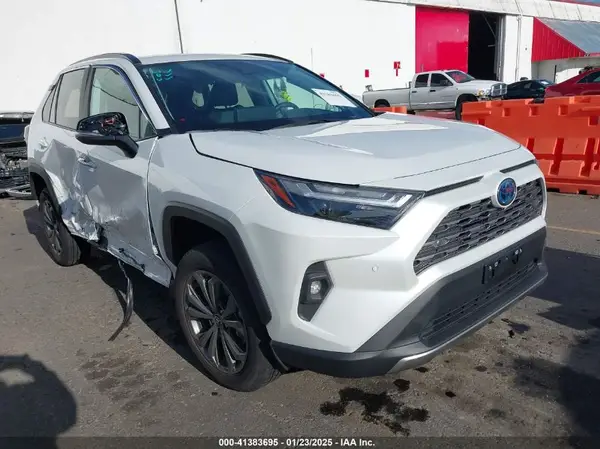 4T3D6RFV4RU157367 2024 TOYOTA RAV 4 - Image 1